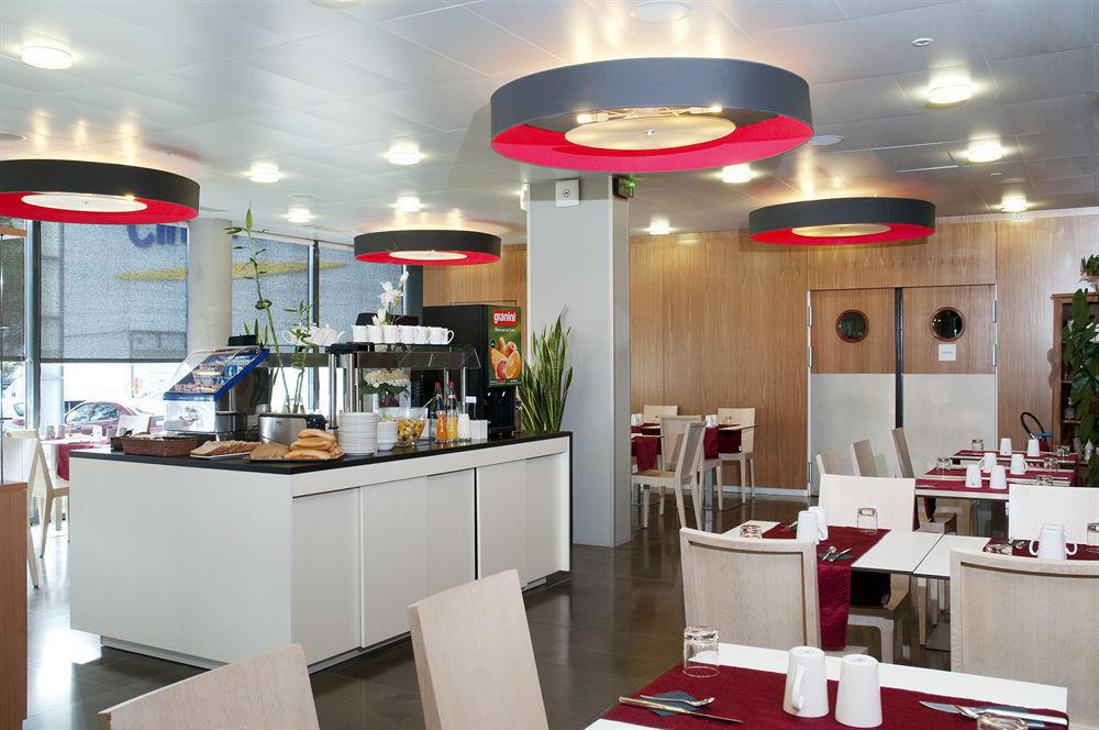 Holiday Inn Express Saint-Nazaire By Ihg Restauracja zdjęcie